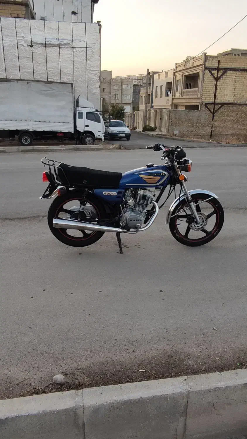 موتور کبیر 200|موتورسیکلت|بروجرد, |دیوار