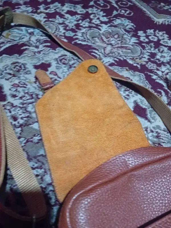 کیف چرم اصل|کیف، کفش، کمربند|اندیشه, اندیشه فاز ۱|دیوار