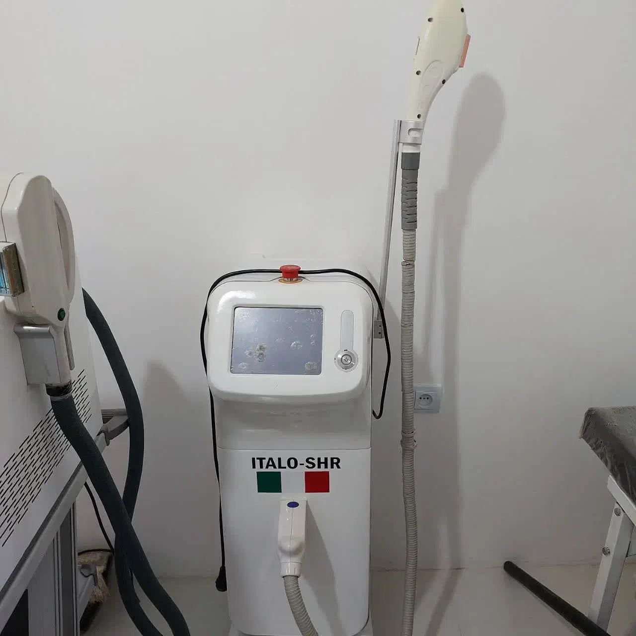 دستگاه لیزر|آرایشگاه و سالنهای زیبایی|شاهینشهر, مسکن مهر|دیوار