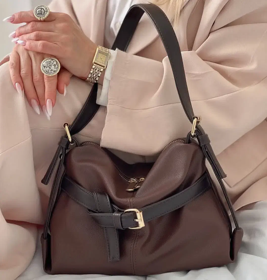 کیف قهوه ای سایز 20×25|کیف، کفش، کمربند|بندر انزلی, آذربایجان|دیوار