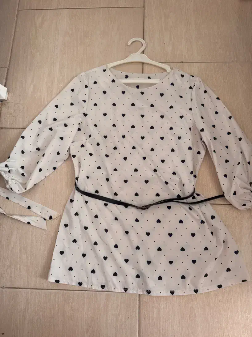 شومیز|لباس|زنجان, |دیوار