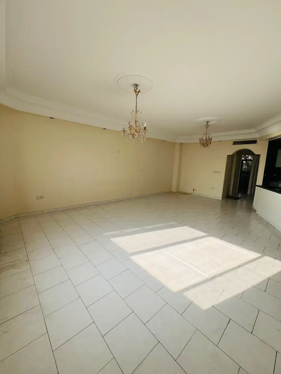 اجاره آپارتمان ۱۰۰ متر دو خواب/ سعادت آباد