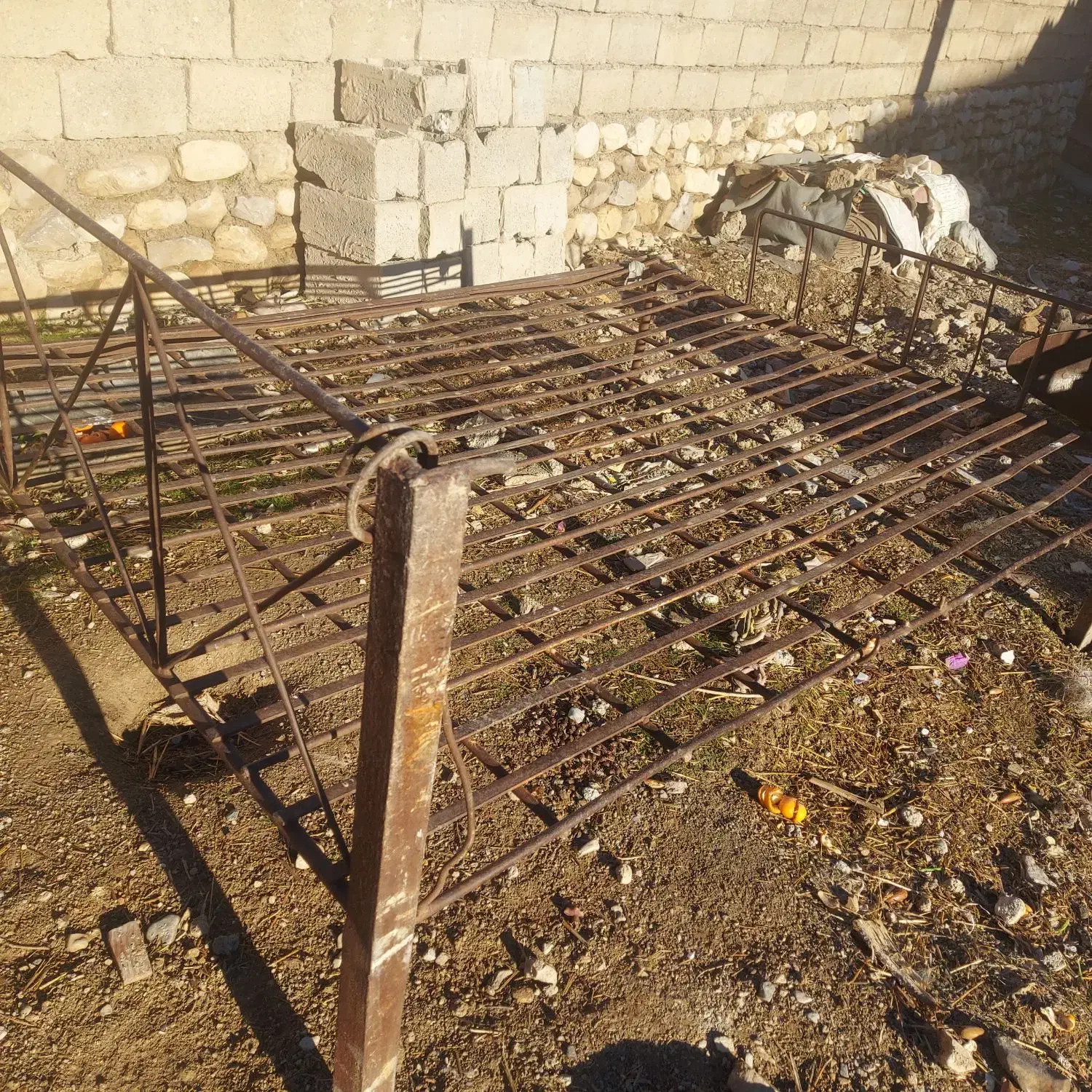 تخت|تخت و سرویس خواب|آبدانان, |دیوار