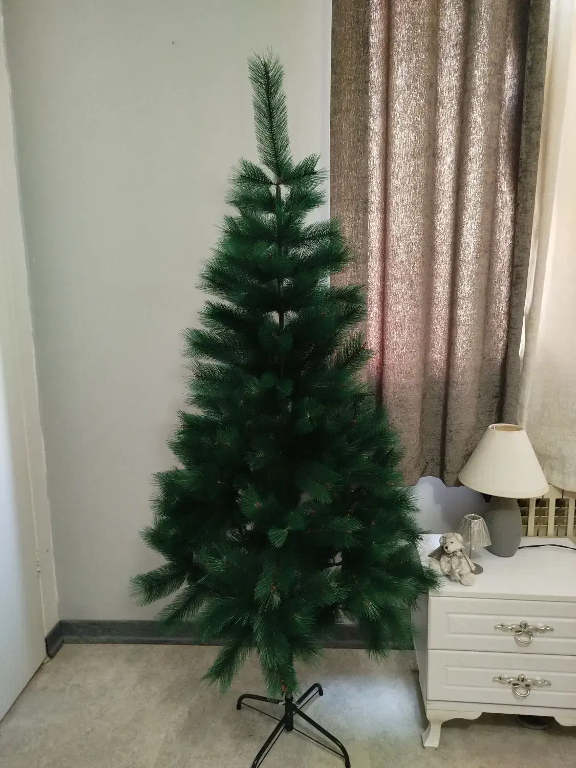 مدل های مختلف درخت کاج کریسمس و اکسسوری|صنایع دستی و سایر لوازم تزئینی|تهران, سهروردی|دیوار
