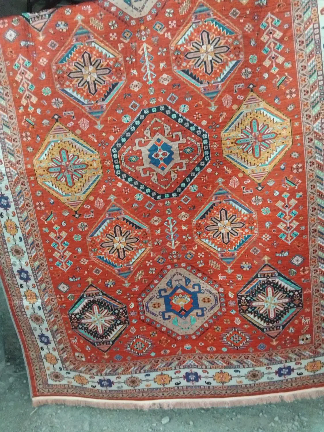 انواع فرشینه سه متری شیش متری موجود هست|فرش|دهدشت, |دیوار