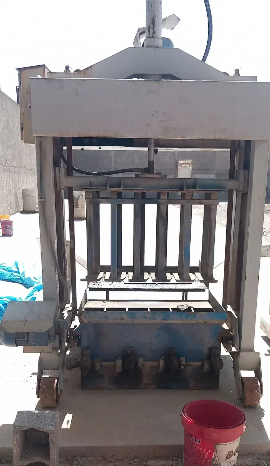 نیاز به اکیپ تولید جدول و بلوک با دستگاه صنعتی|استخدام معماری، عمران و ساختمانی|خرمآباد, |دیوار