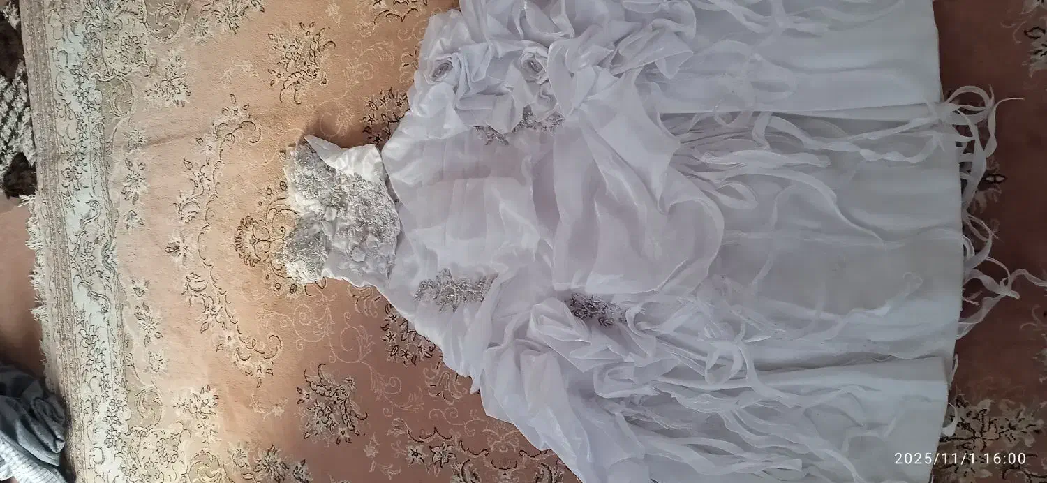 لباس عروس|لباس|تبریز, |دیوار