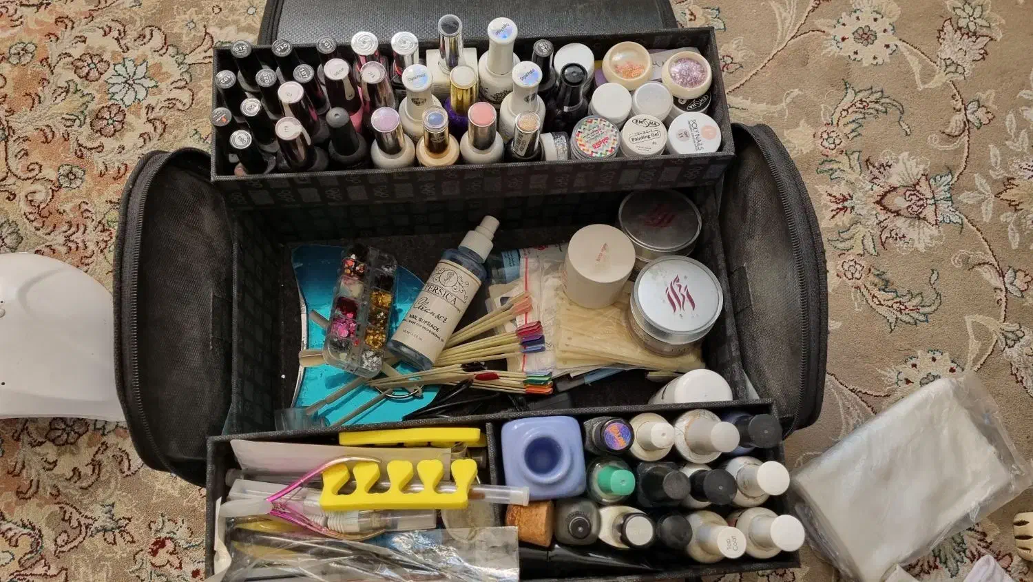 وسایل کاشت ناخن|آرایشگاه و سالنهای زیبایی|الوند, |دیوار