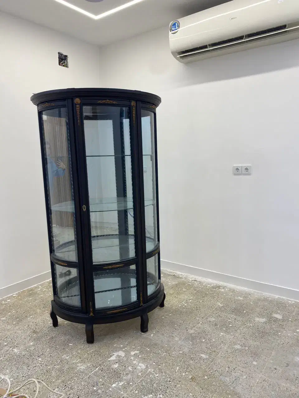 بوفه شیک لوکس در حد نو|بوفه، ویترین، کنسول|بهبهان, |دیوار