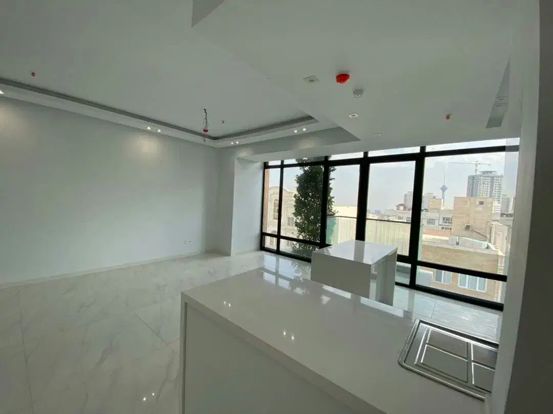 ۱۷۰متر  صرافها  نوساز  ۲پارکنیک  مشاعات‌دار