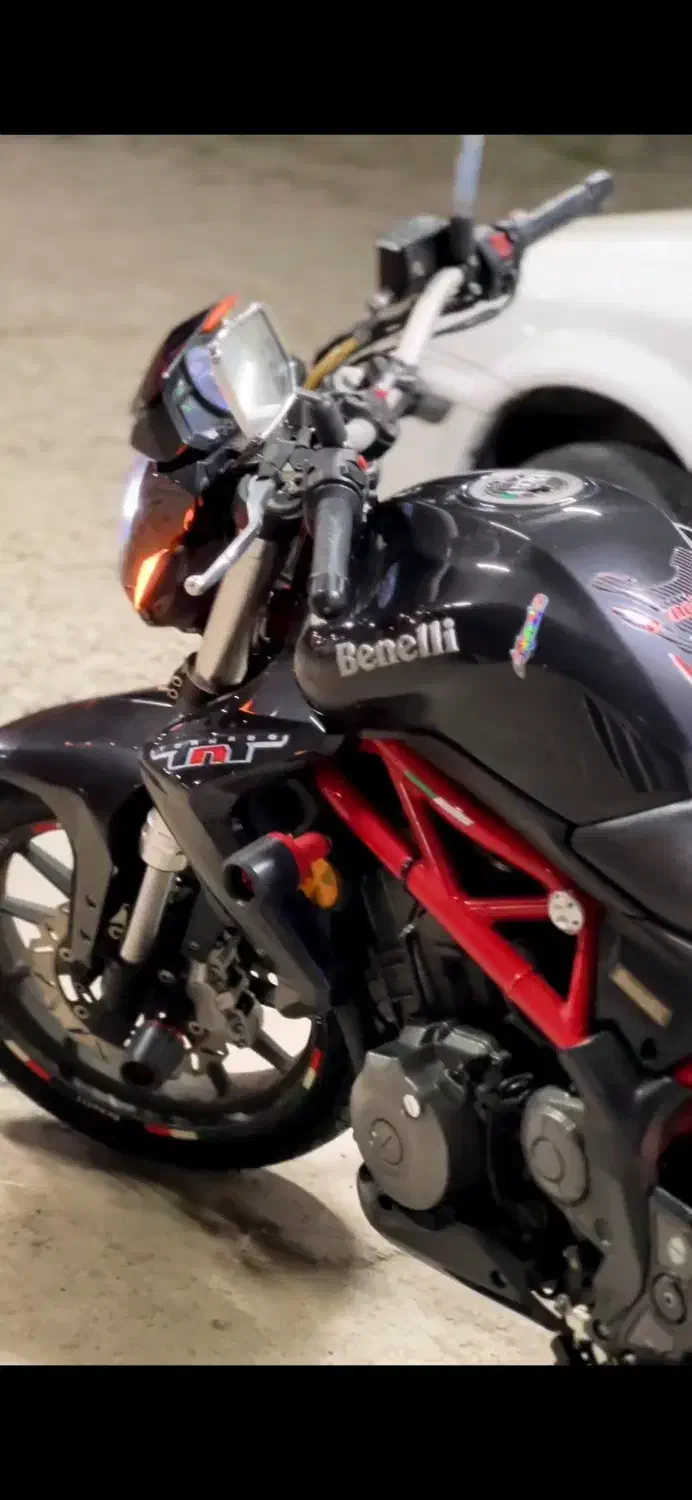 بنلی ۳۰۰ جفت سیلندر|موتورسیکلت|خرم‌آباد (تنکابن), |دیوار