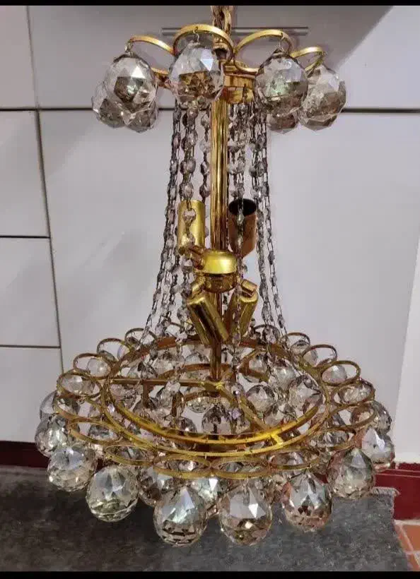 لوستر|لوستر و چراغ آویز|قم, شاه سید علی|دیوار