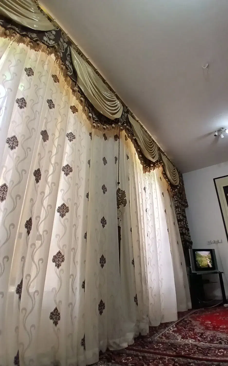 پرده|پرده، رانر، رومیزی|سرایان, |دیوار