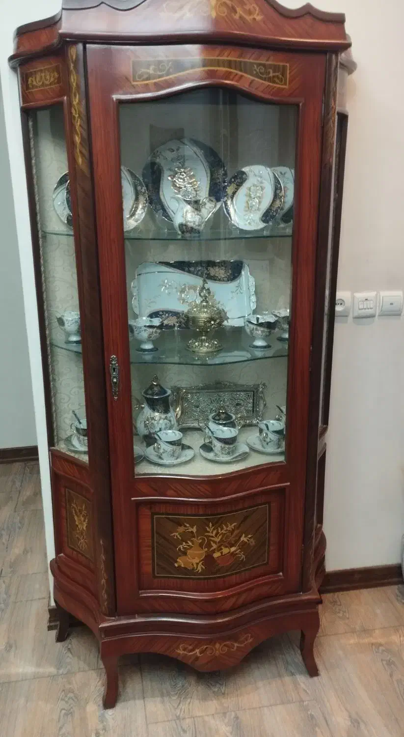 بوفه و آینه کنسول چوب راش طرح ایتالیایی|بوفه، ویترین، کنسول|کرج, گلشهر|دیوار