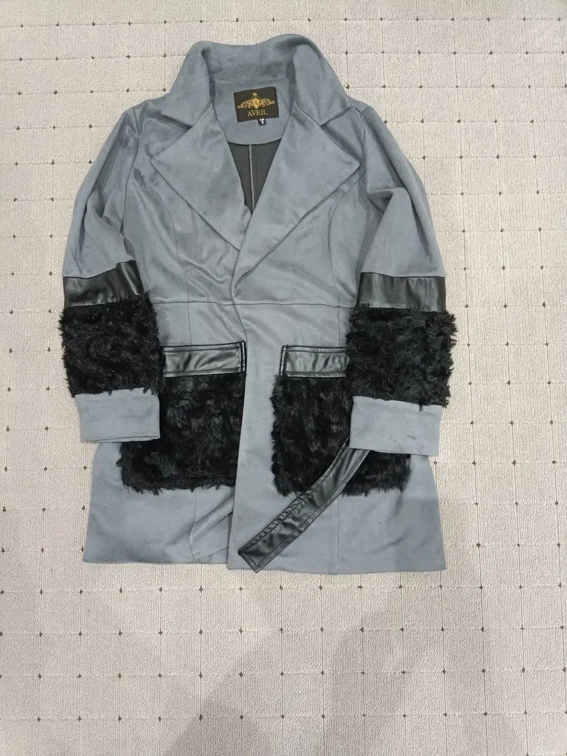 کاپشن|کفش و لباس بچه|اردکان, |دیوار