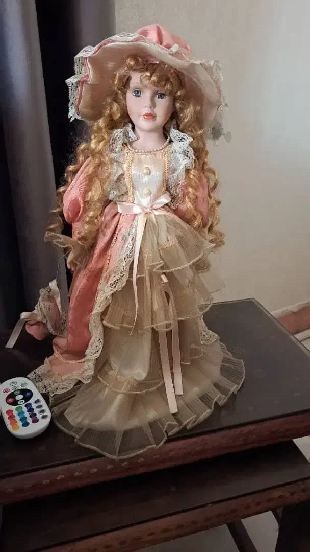 تزئینی و دکوری|اسباب‌بازی بچه|ری, علایین|دیوار