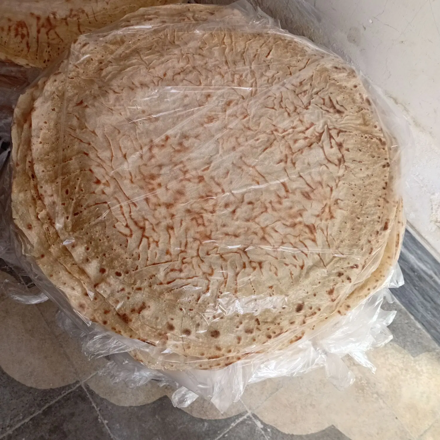 نان تیری محلی بسته ۷تایی ۸۰۰۰۰تومان ارسال رایگان|خوردنی و آشامیدنی|شیراز, بالا کفت|دیوار