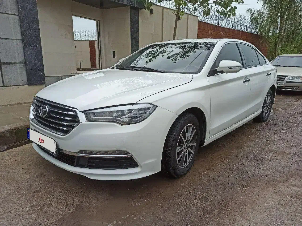 فروش فوری|خودرو سواری و وانت|رشت, معلم|دیوار