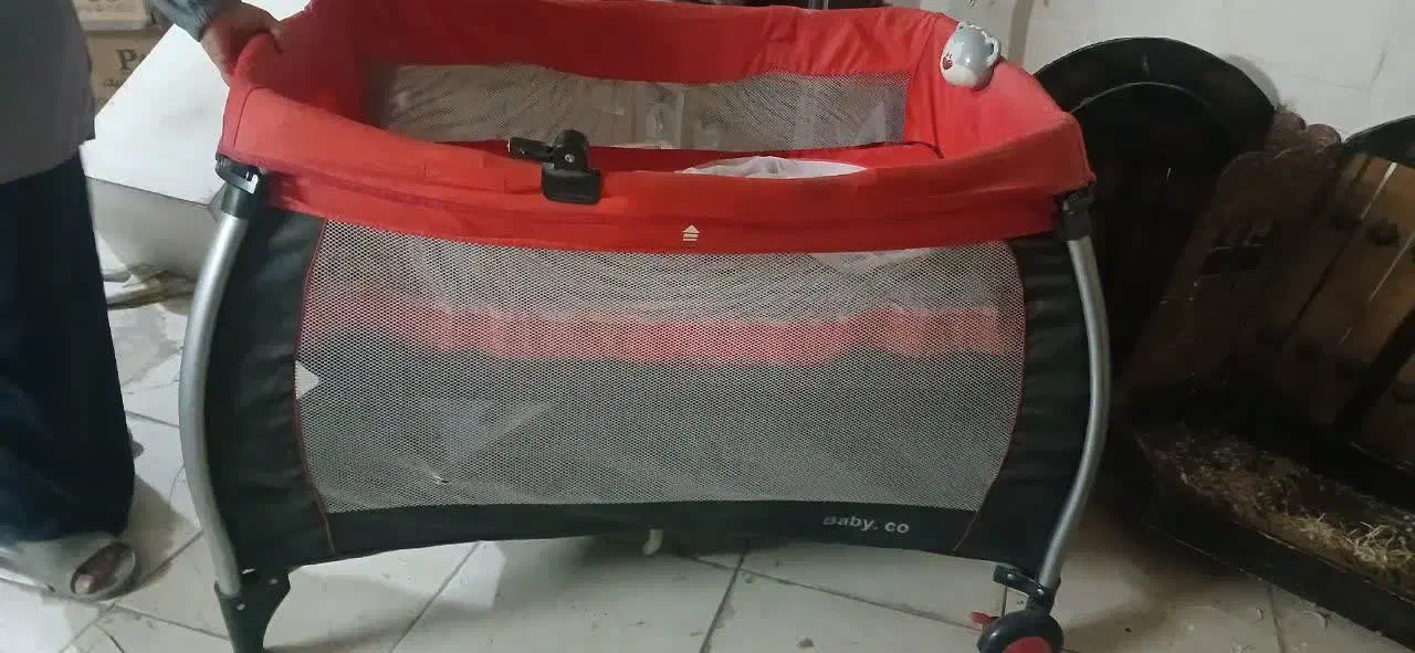 تخت پارک کودک|تخت و صندلی بچه|اصفهان, سیچان|دیوار