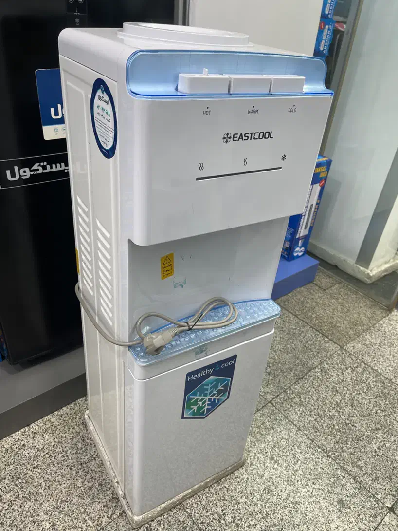 ابسردکن اداری یخچال دار ایستکول بدون یخچال|آب‌سردکن و تصفیه آب|تهران, امین حضور|دیوار