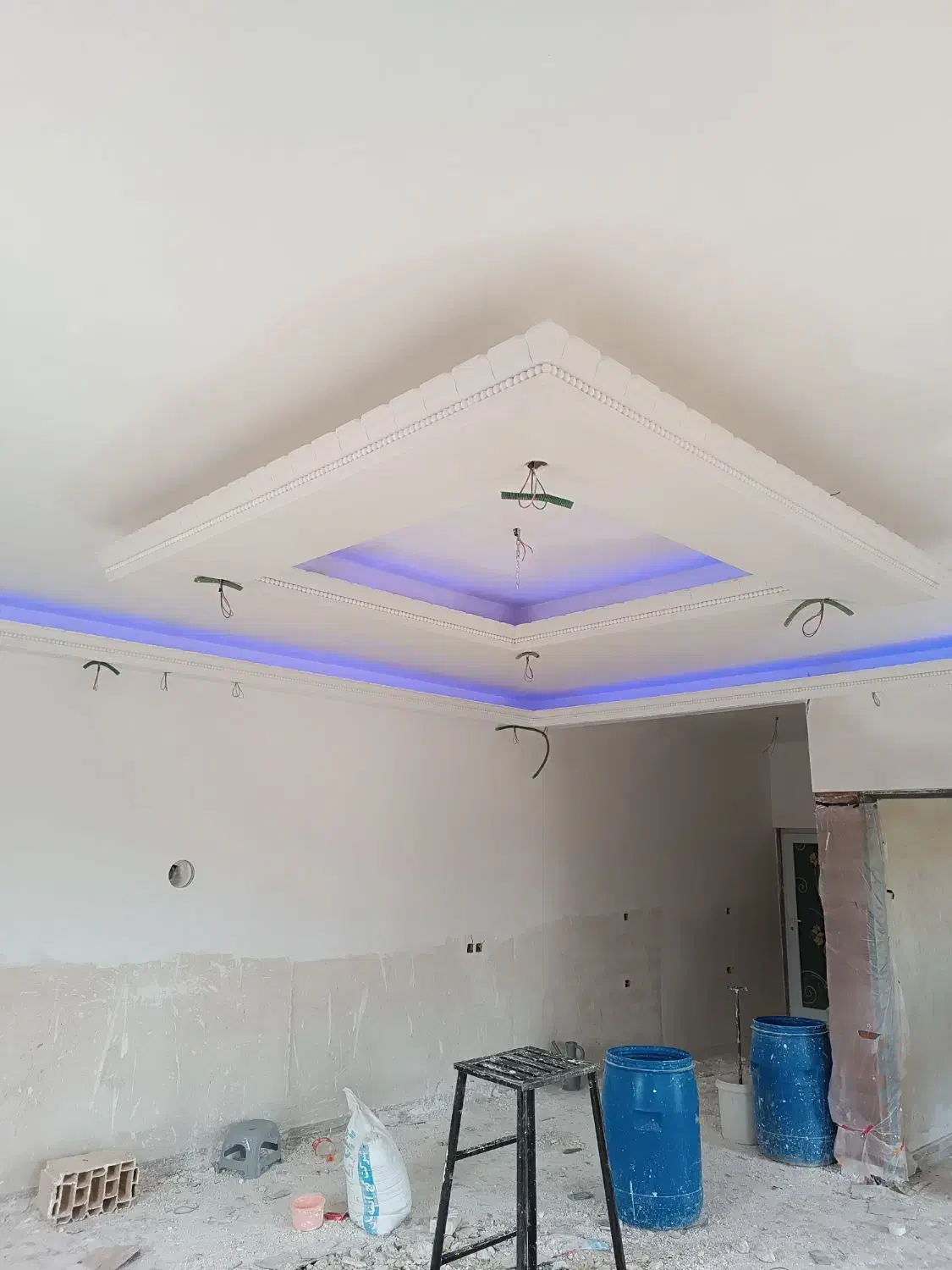 گچکاری و گچ کاری لکه گیری کلی جزی|خدمات پیشه و مهارت|اردبیل, |دیوار