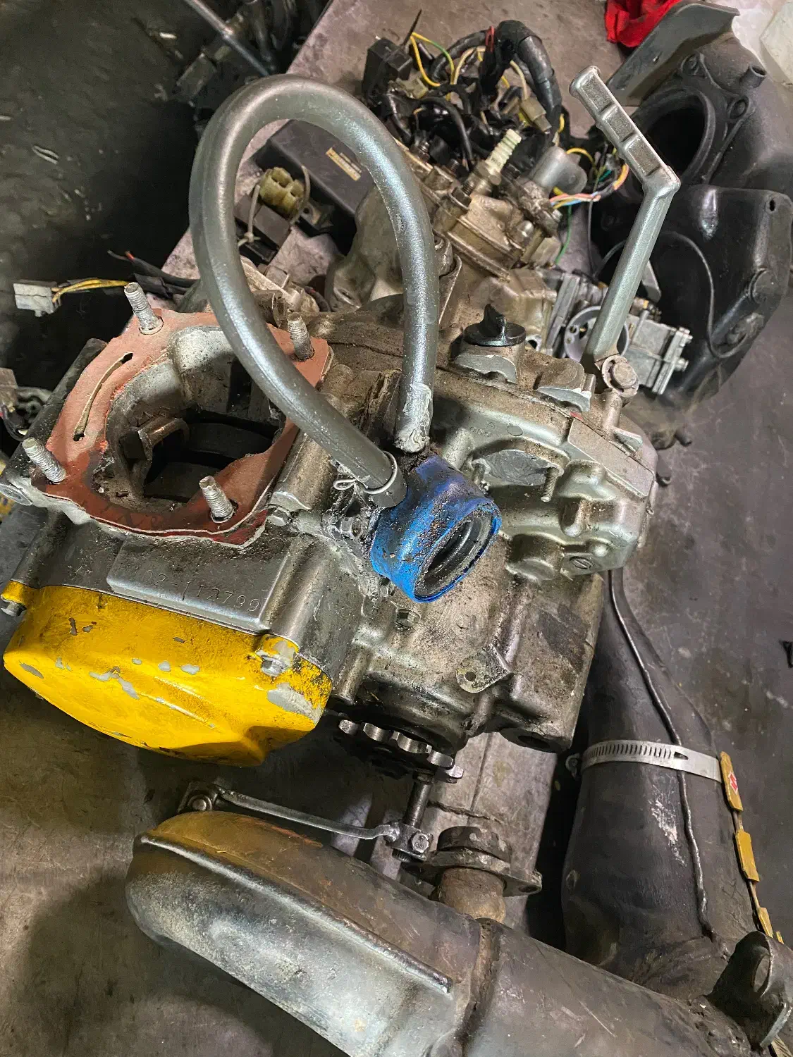 موتور تی اس ار سوزوکی|قطعات یدکی و لوازم جانبی|هشتگرد, فشند|دیوار