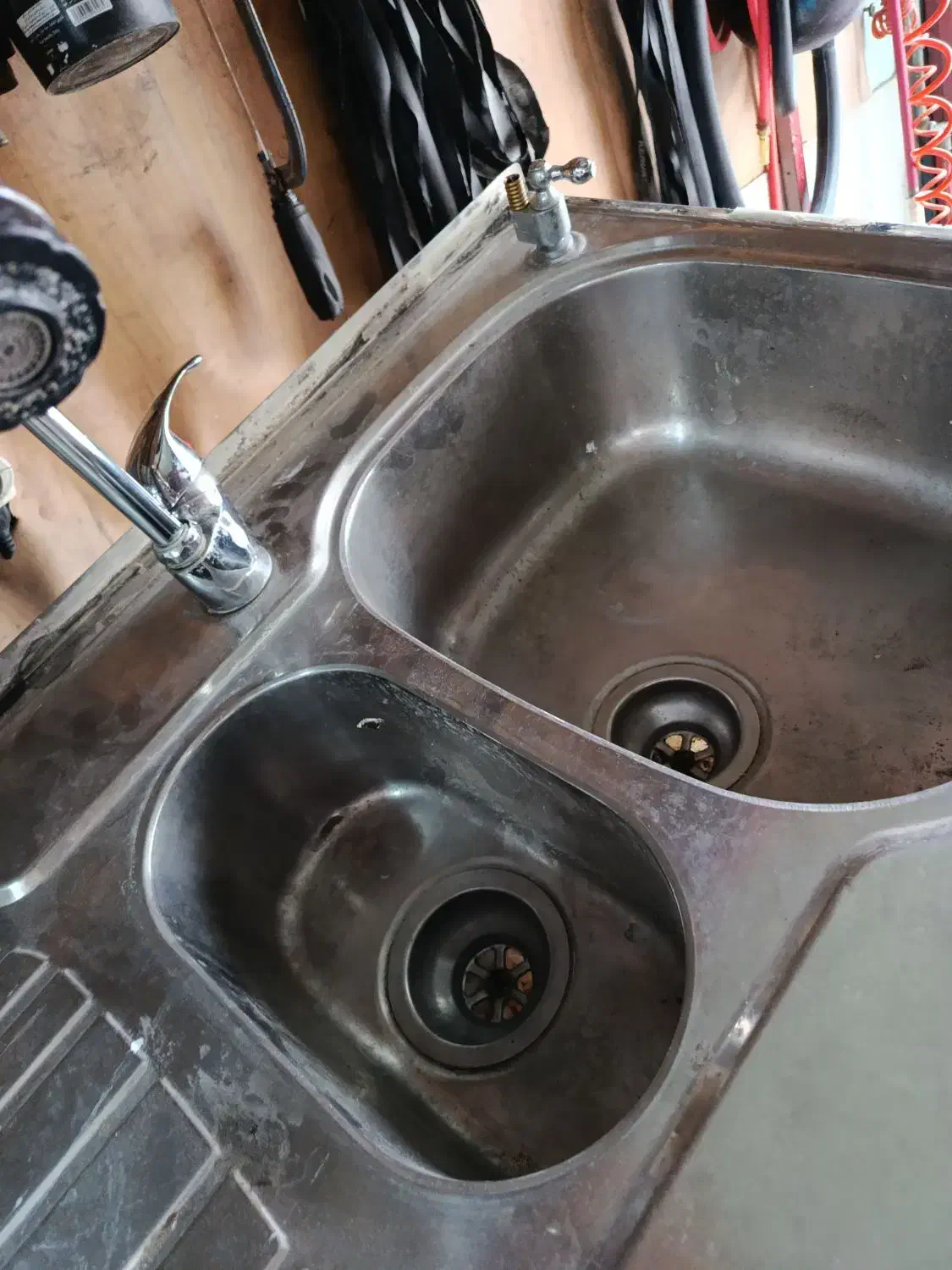 سینگ|آب‌چکان و نظم‌دهنده ظروف|تهران, والفجر (افسریه)|دیوار