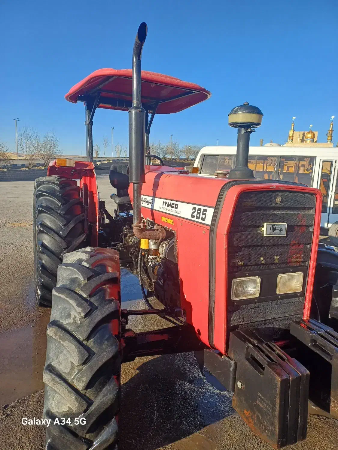 تراکتور۲۸۵ درجه یک|خودرو سنگین|دیواندره, |دیوار