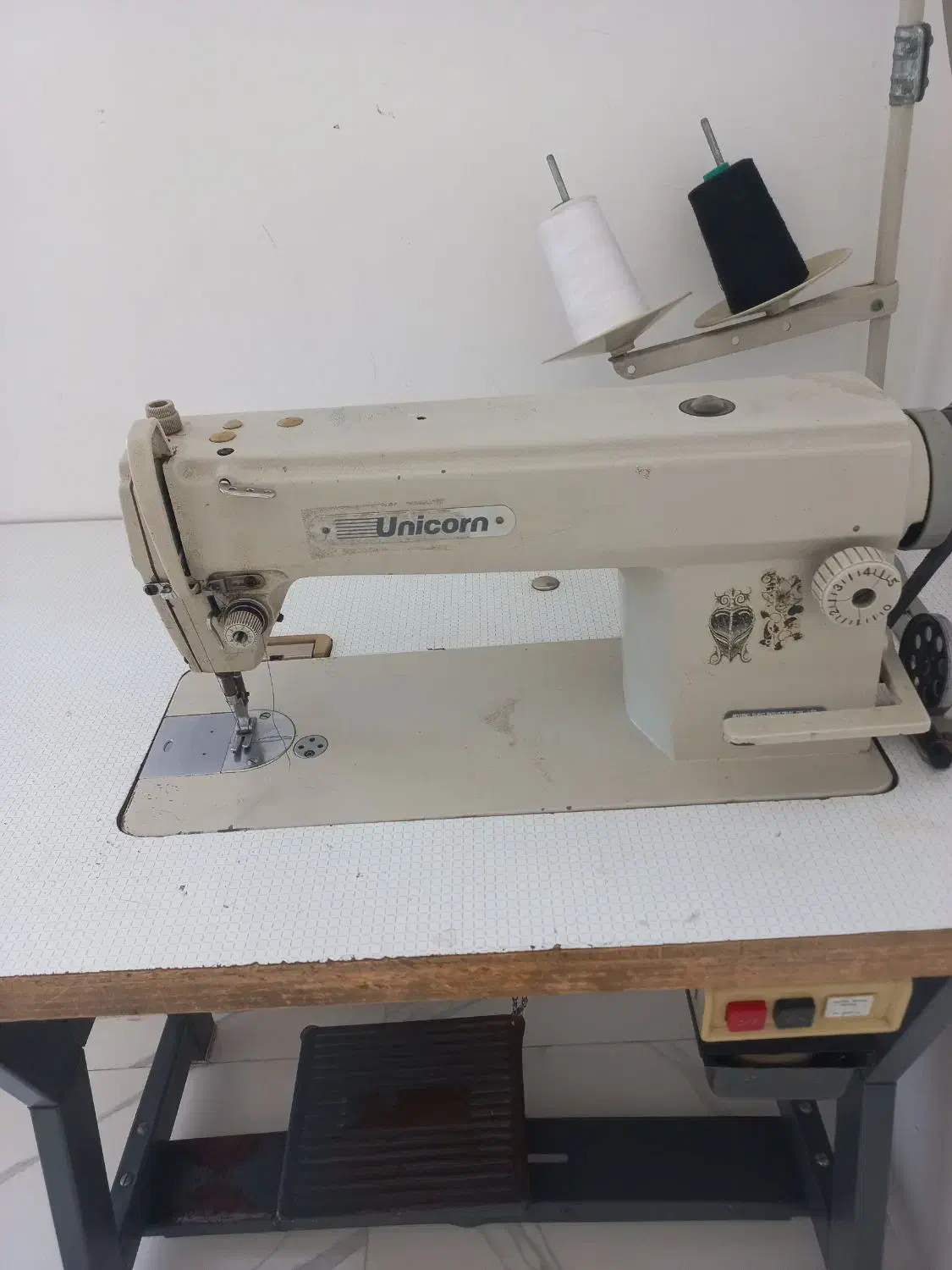 چرخ خیاطی صنعتی سالم|چرخ خیاطی و ریسندگی|سنندج, |دیوار