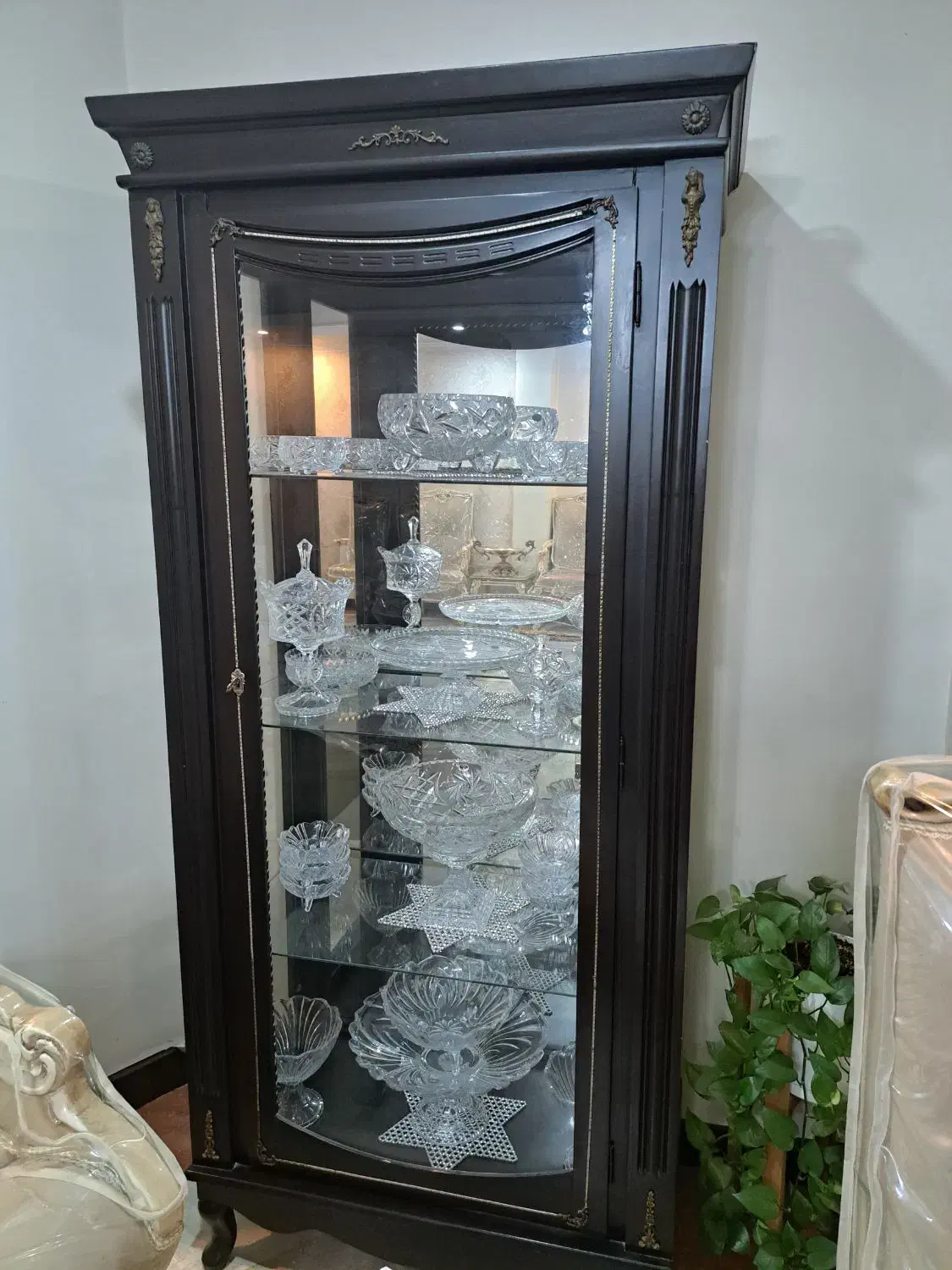 بوفه چوبی درحدنو|بوفه، ویترین، کنسول|تهران, آشتیانی|دیوار