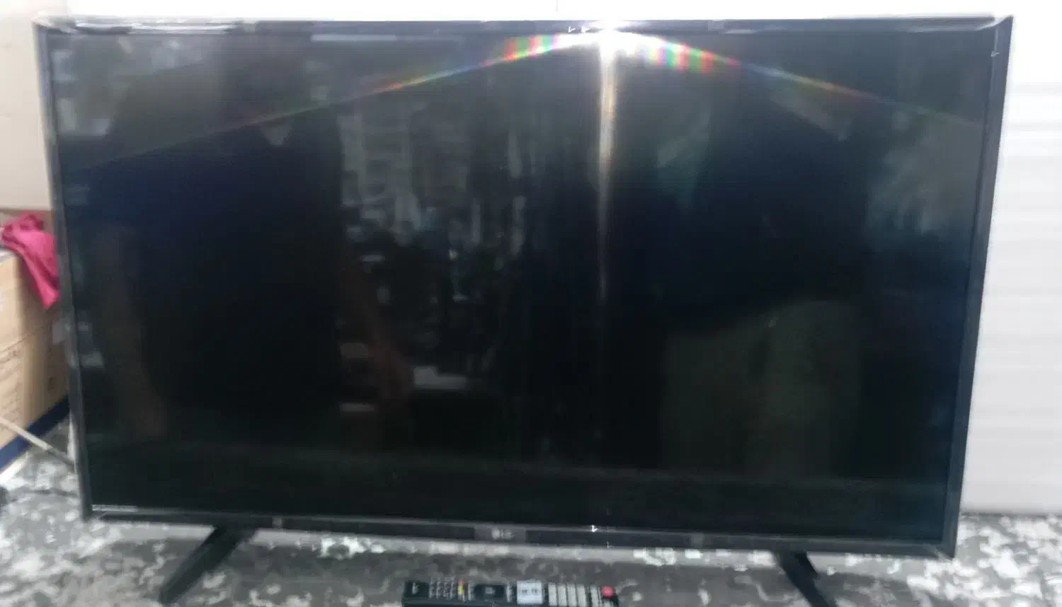 تلویزیون ال دی LG دو گیرنده|تلویزیون و پروژکتور|پرند, فاز ۶|دیوار