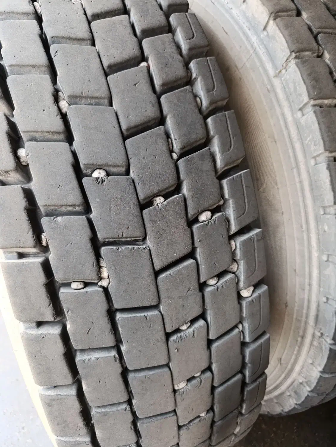 کشنده تی سیصد مدل 85|خودرو سنگین|بندرعباس, |دیوار