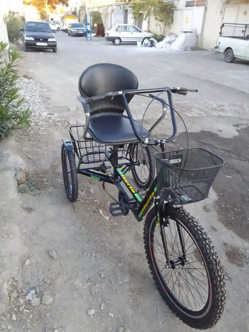 سه چرخه بزرگسالان|دوچرخه، اسکیت، اسکوتر|کرج, شهرک رازی (حصارک)|دیوار