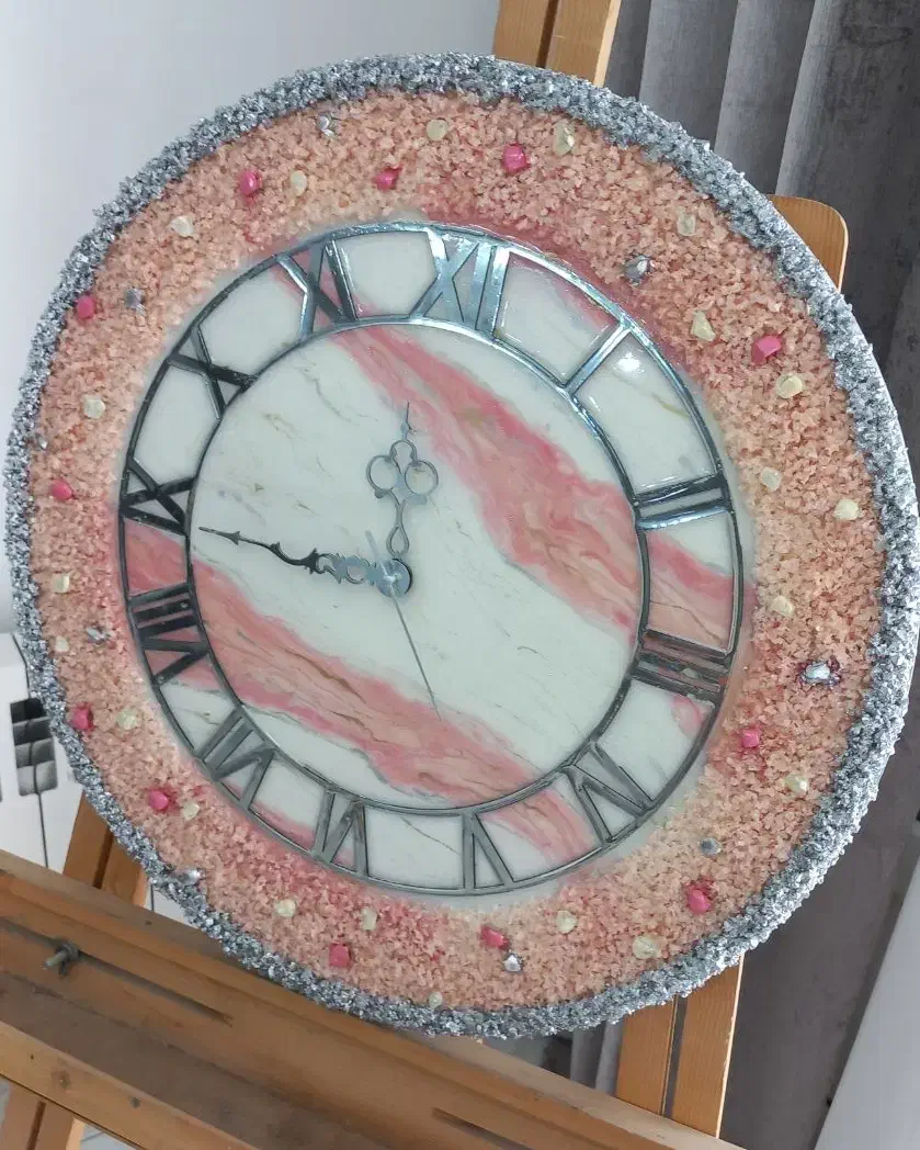 ساعت دیواری رزینی توسی صورتی|ساعت دیواری و تزئینی|کرج, گوهردشت|دیوار