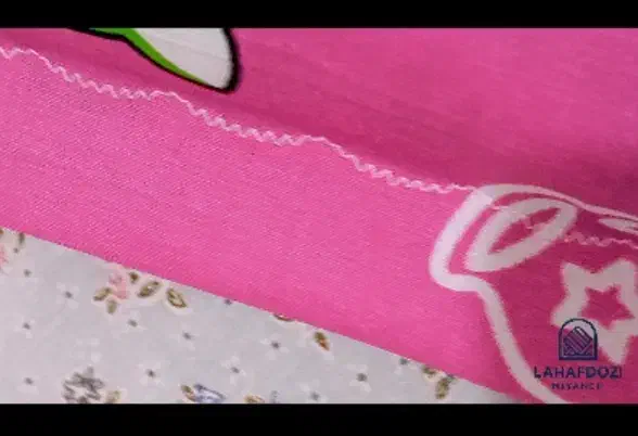 روبالشی دست‌دوز با دوخت تمیز و باکیفیت|رختخواب، بالش، پتو|میانه, |دیوار