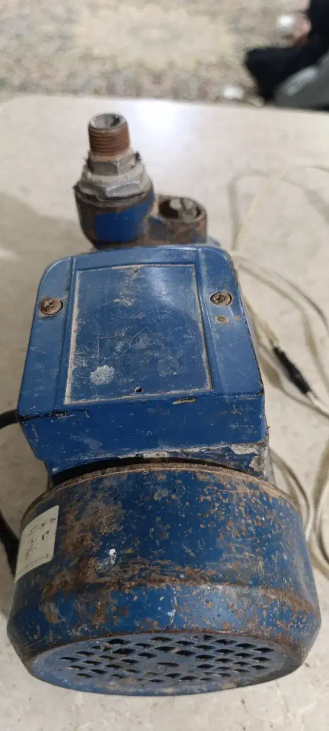 پمپ آب نیم اسب اصلی|مصالح و تجهیزات ساختمان|مشهد, جاهد شهر|دیوار