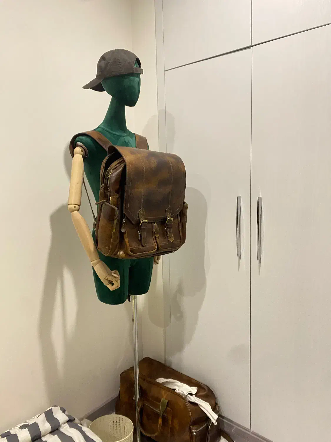 مانکن نیم تنه ترک گردن بلند پایه استیل|فروشگاه و مغازه|شیراز, عفیف‌آباد|دیوار