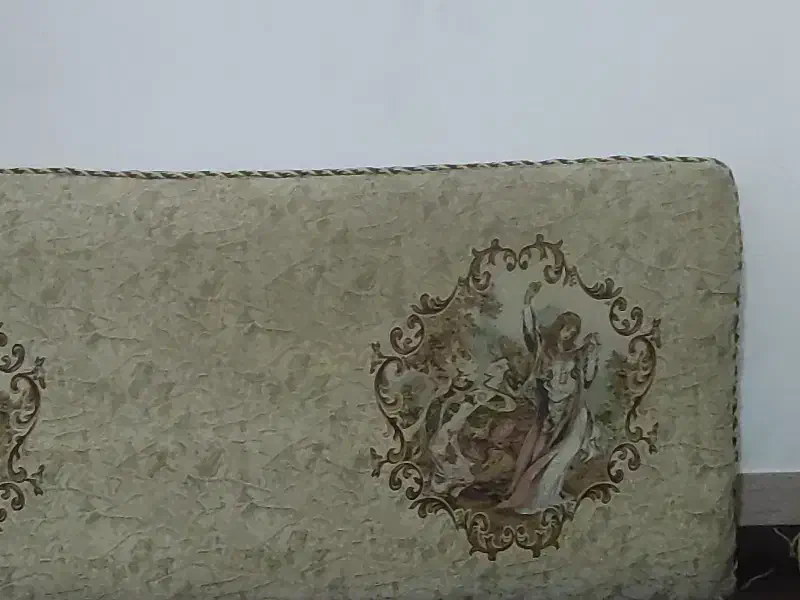 دو عدد پشتی سالم و نو|پشتی|شوشتر, |دیوار