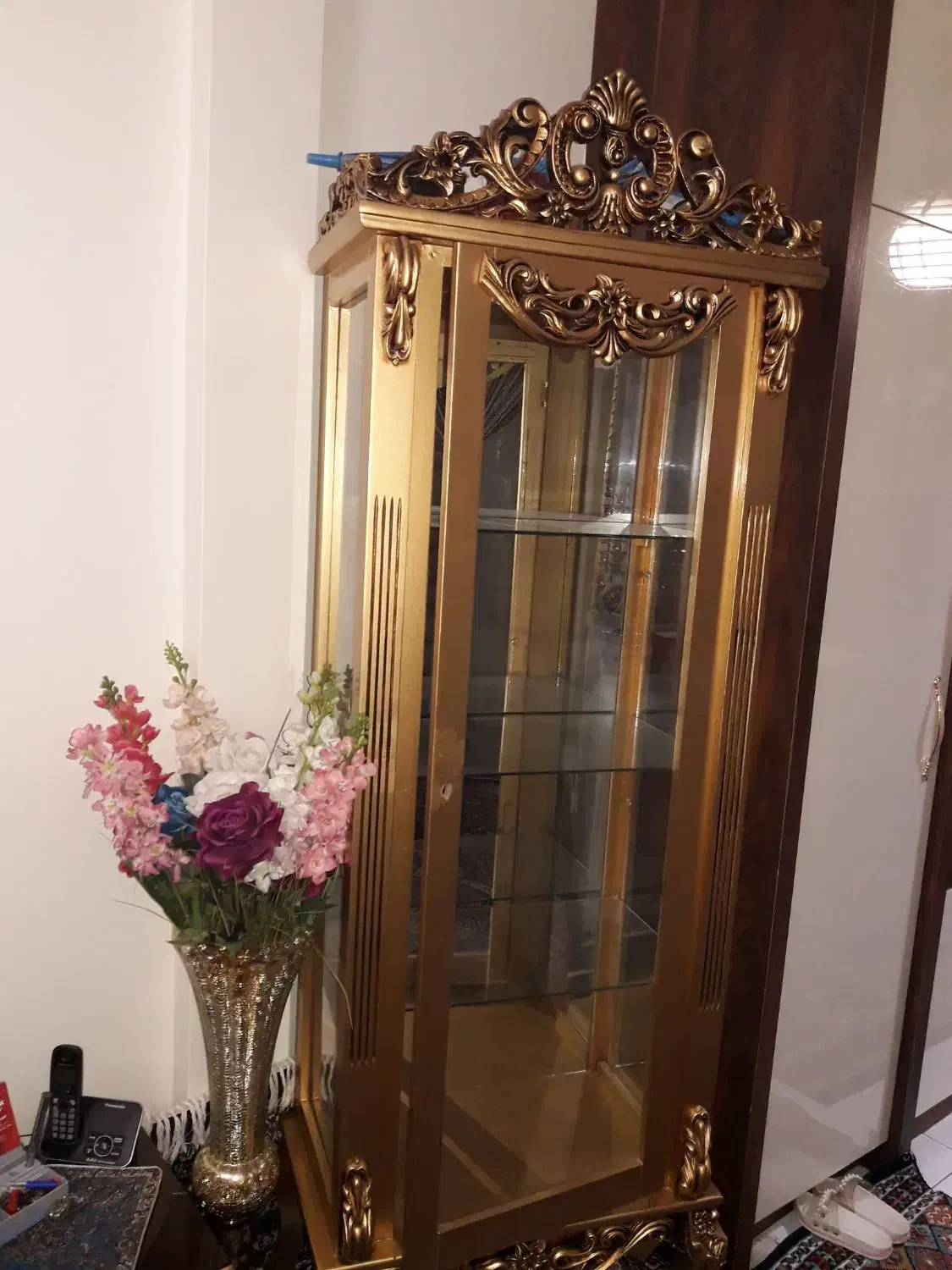 فروش یک عدد بوفه چوب شیشه در حد نو|بوفه، ویترین، کنسول|تهران, کرمان|دیوار
