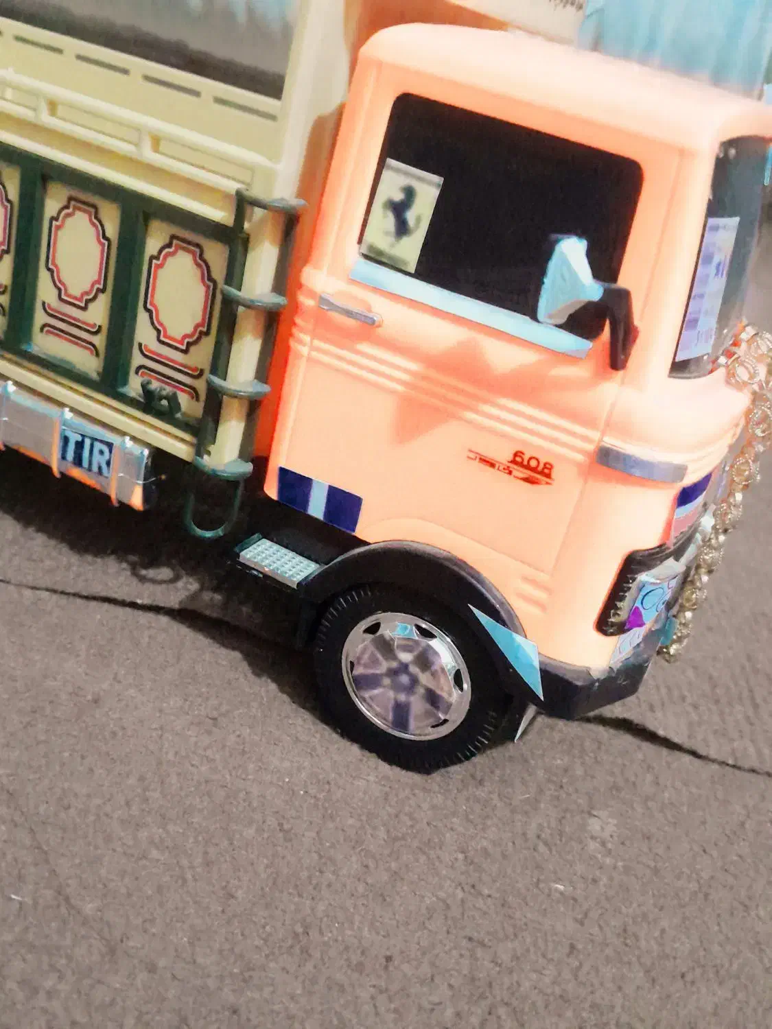 ماکت خاور عروسک|اسباببازی|کرج, حصارک بالا|دیوار