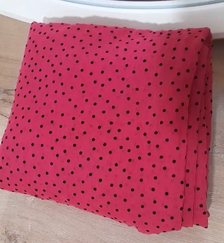 چادر رو چمدون عروسیم بوده نپوشیده اس|لباس|بندرعباس, |دیوار