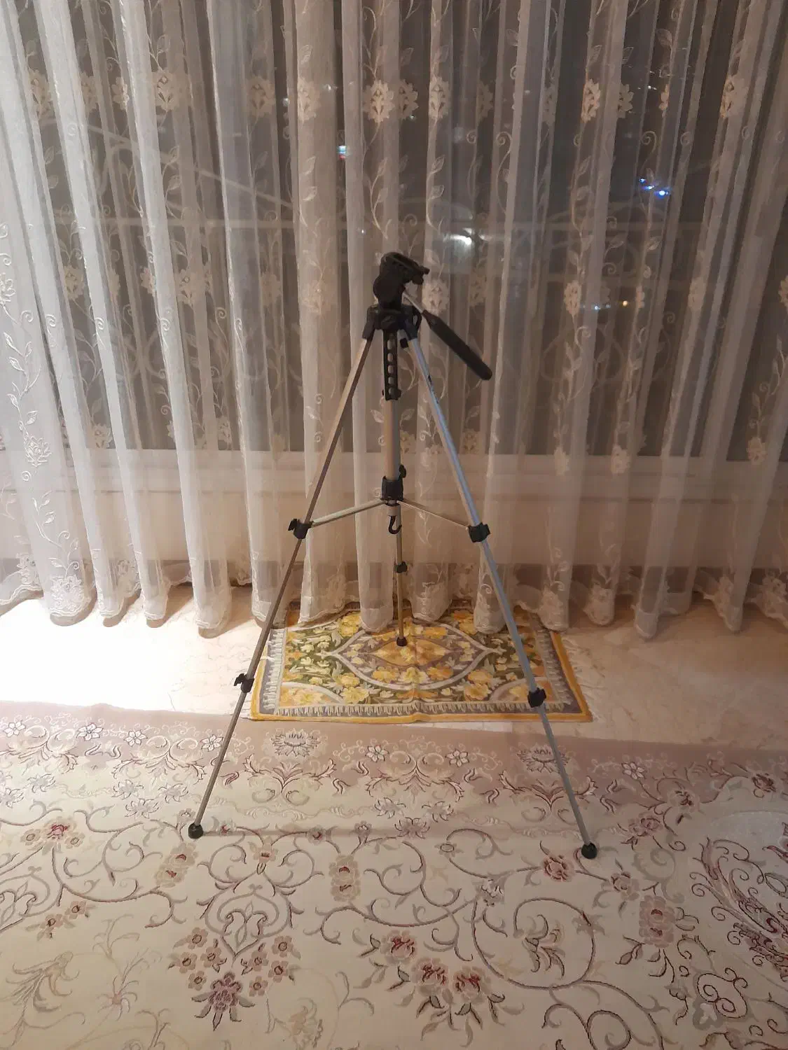 پایه دوربین|دوربین عکاسی و فیلمبرداری|تهران, هروی|دیوار