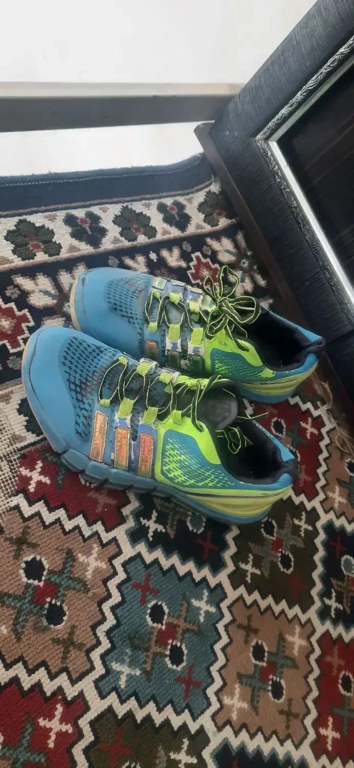 کتونی فوتبال وفوتسال|کیف، کفش، کمربند|مشکین‌دشت, |دیوار