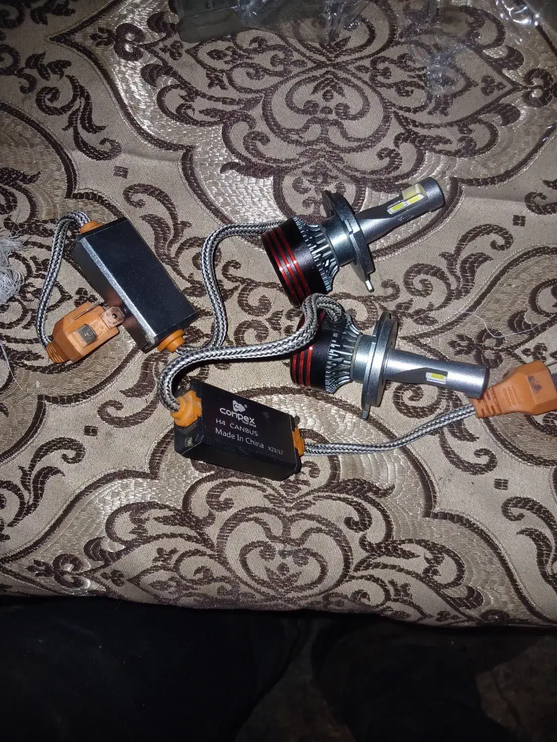 یک جفت هدلایت|قطعات یدکی و لوازم جانبی|یزد, |دیوار