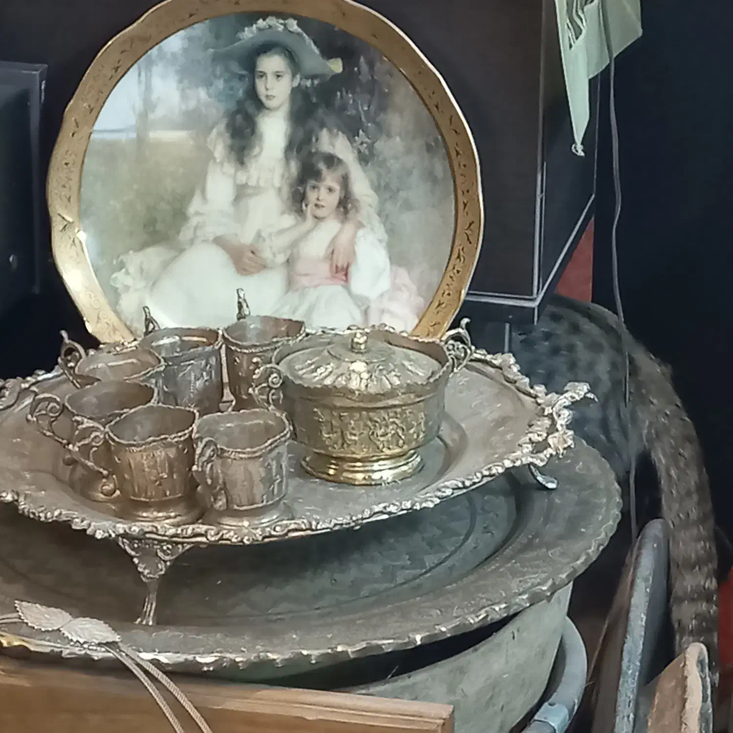 خرید و فروش و معاوضه انواع اجناس آنتیک قدیمی|کلکسیون اشیاء عتیقه|لاهیجان, شیشه گران|دیوار