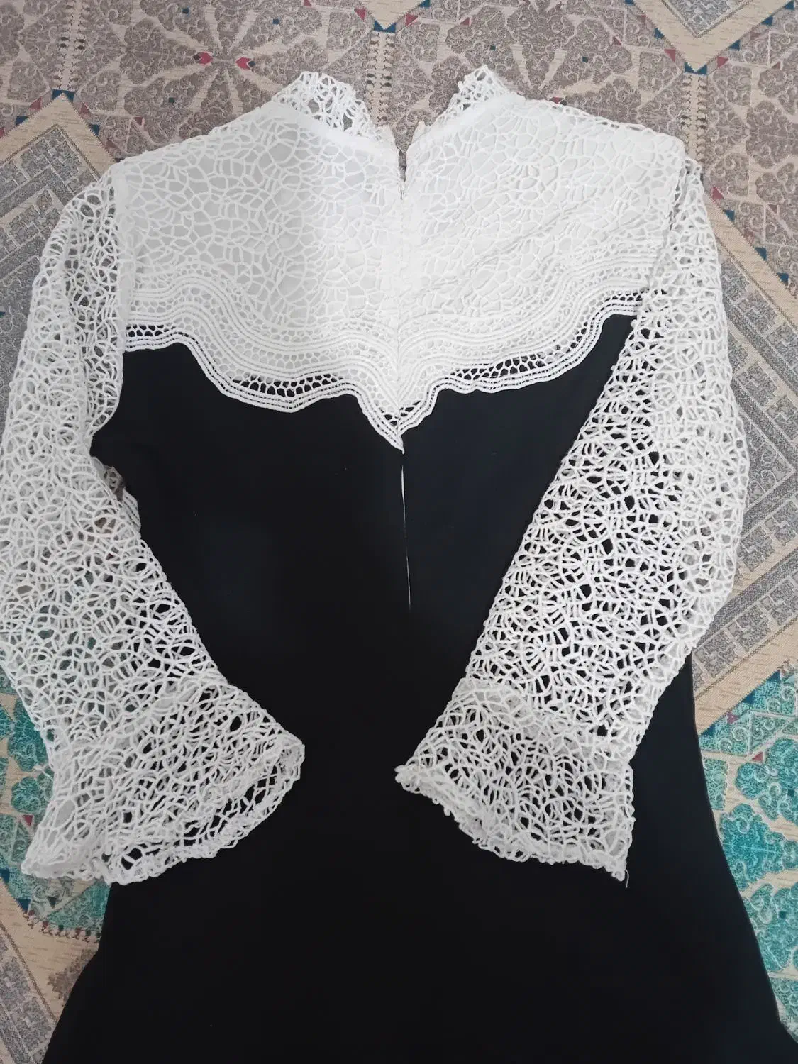 لباس مجلسی|لباس|قم, باجک یک|دیوار