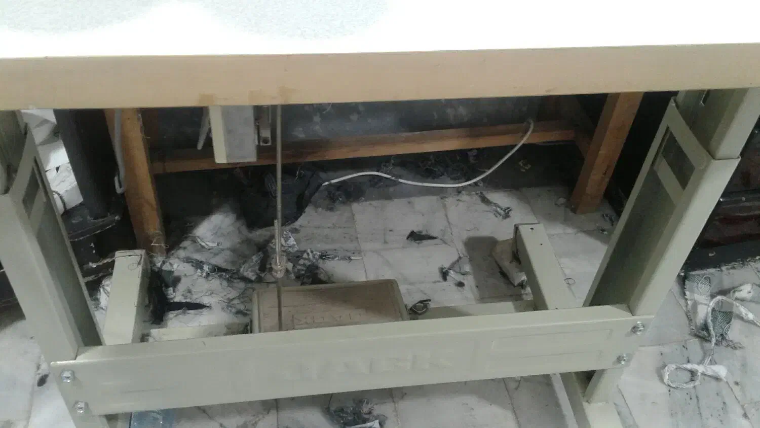 چرخخیاطی|چرخ خیاطی و ریسندگی|گالیکش, |دیوار