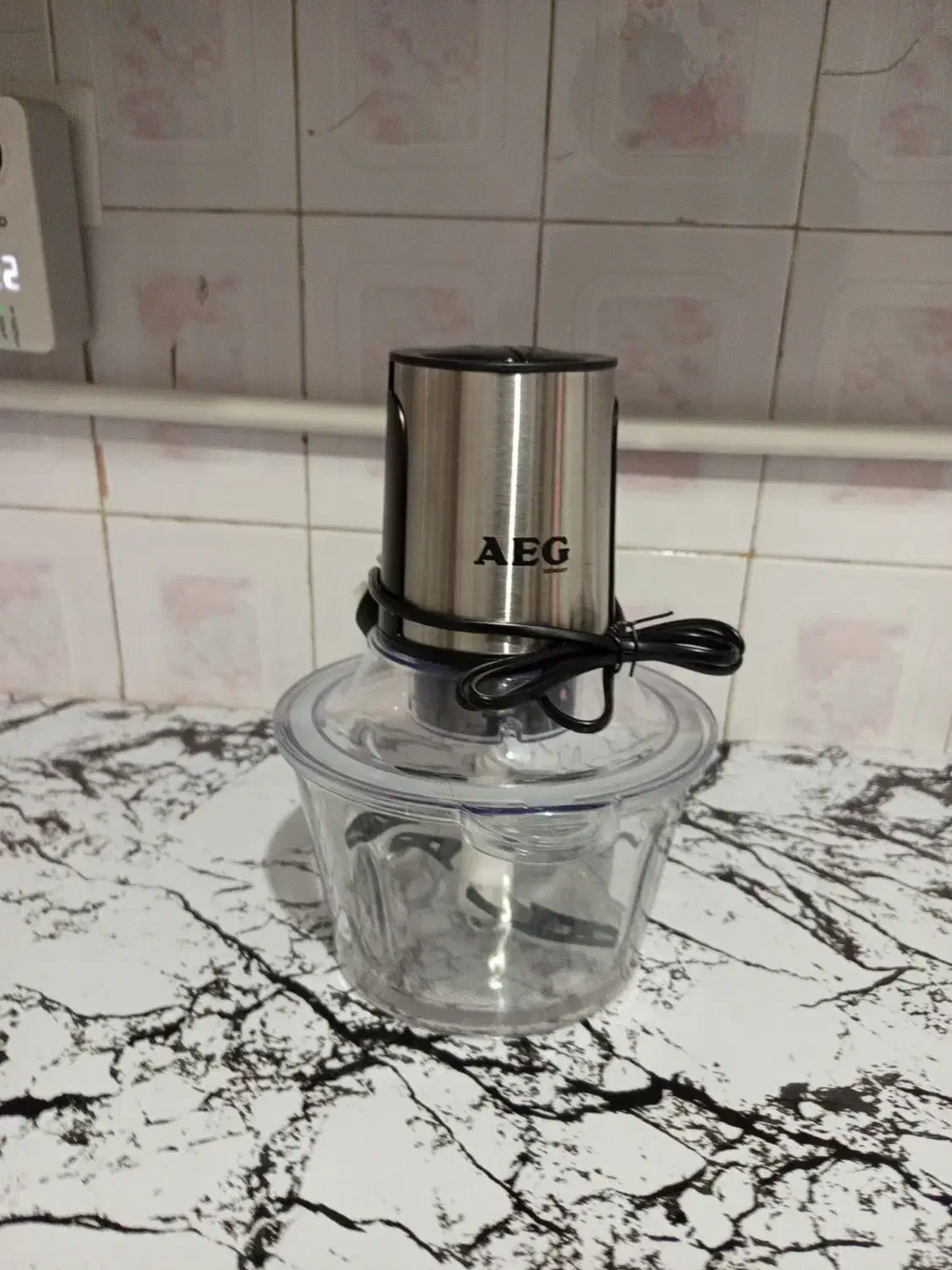 خوردکن|خردکن، آسیاب، غذاساز|یزد, |دیوار