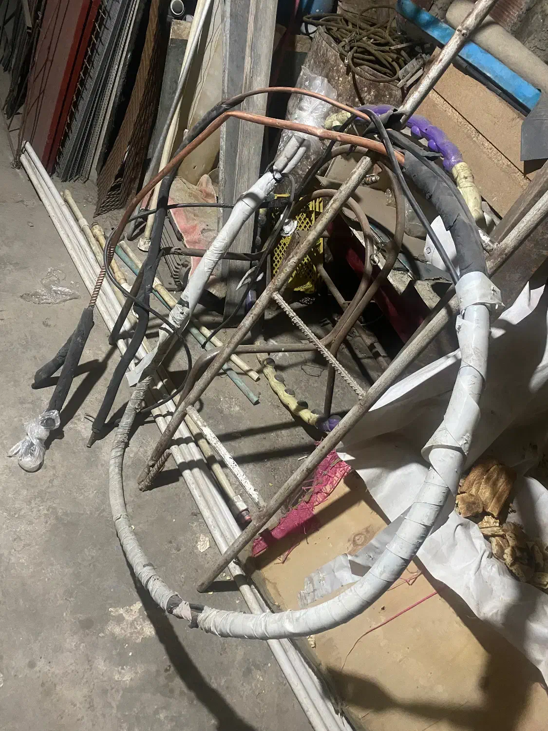 لوله مسی رفت وبرگشت اسپیلیت باکابل۴سیم وسینک روکار|کولر گازی و فن‌کوئل|ساری, |دیوار