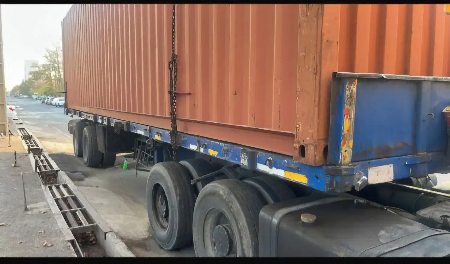 تریلری مدل۷۷|ماشین‌آلات صنعتی|مرودشت, پشت سایپا‎|دیوار